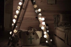 Karacsonyi gömblámpa nyitott letran